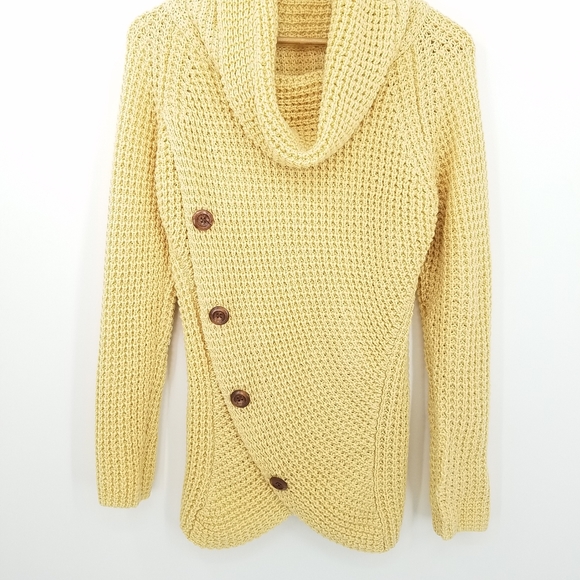 3/$25Unbrand Chunky Waffle Knit Turtleneck Sweater - Picture 3 of 7